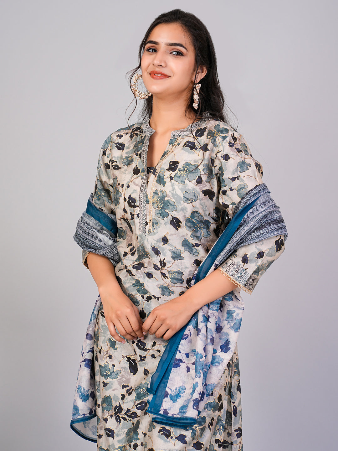 FLAMBOYANTTREND Off White Ethnic Motifs Floral Print Kurta with Trousers & Dupatta FLAMBOYANTTREND kurta set Women kurta set